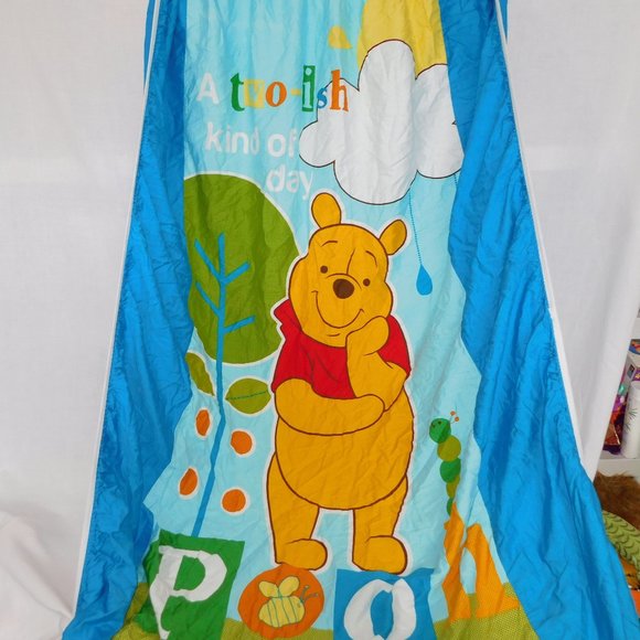 Disney Winnie the Pooh Fitted Twin Sheet A Two-Ish Kinda Day - Picture 1 of 6